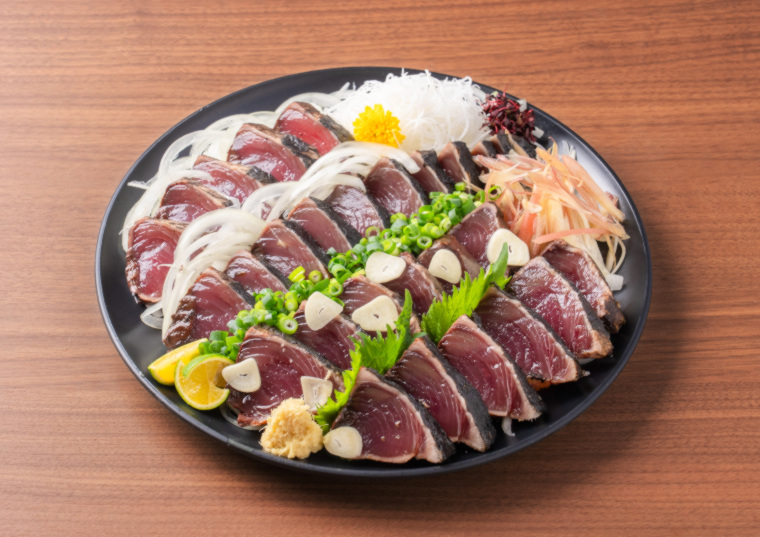 「鰹タタキ「龍馬タタキ」セット　３００ｇ×２、タレ・塩付き」の画像
