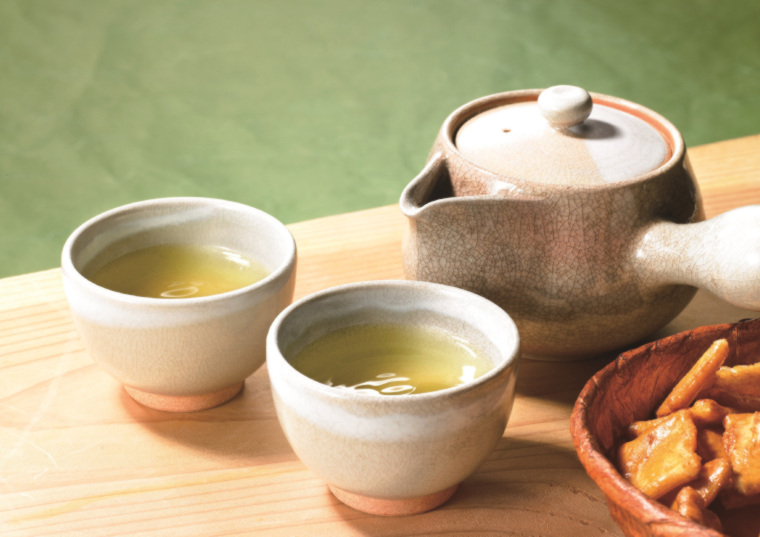 「農家自家用茶（静岡掛川茶）　２００ｇ×６袋」の商品画像
