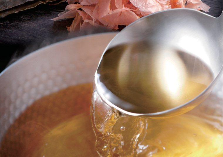 「プレミアム白口浜根昆布だし　３００ｍｌ×６本入」の商品画像