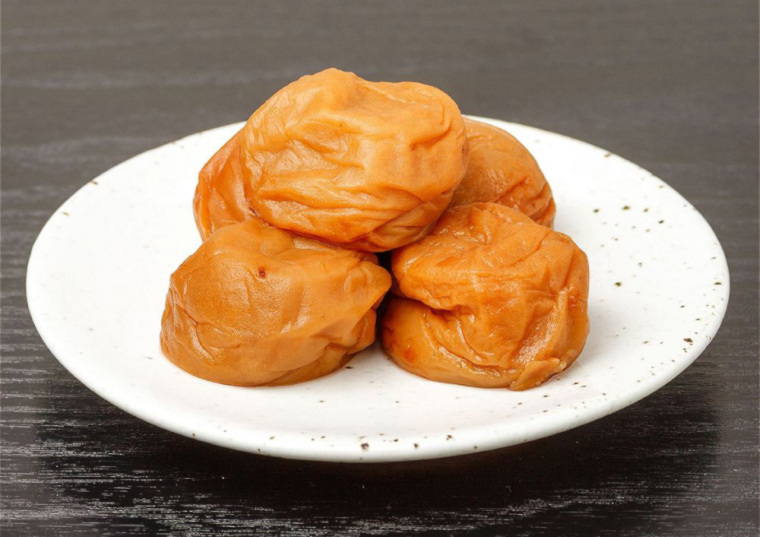 「紀州南高梅はちみつ梅（塩分８％）　３００ｇ×２個入」の商品画像